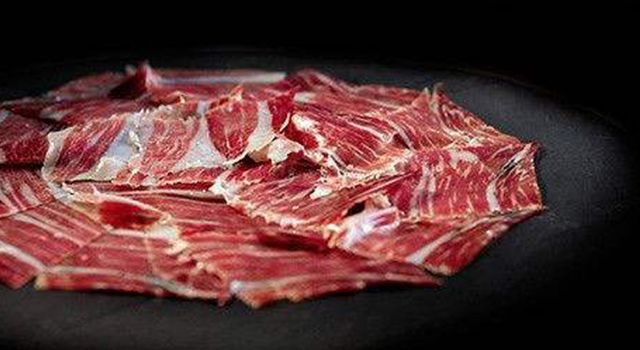 廣東美食，經(jīng)典粵菜伊比利亞豬排